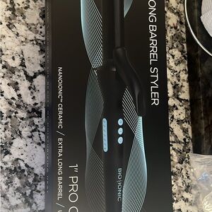 Bio Ionic Black Long Barrel Styler